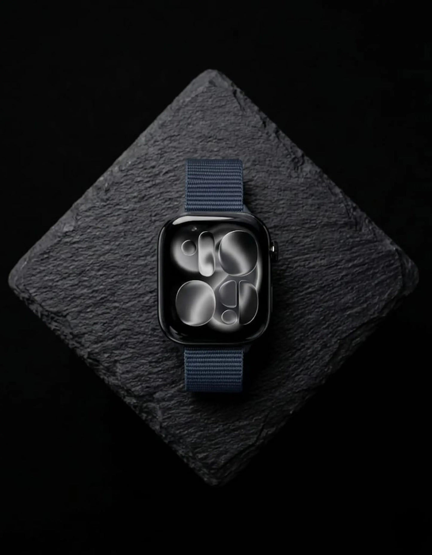 Black Series 11 Apple Edition